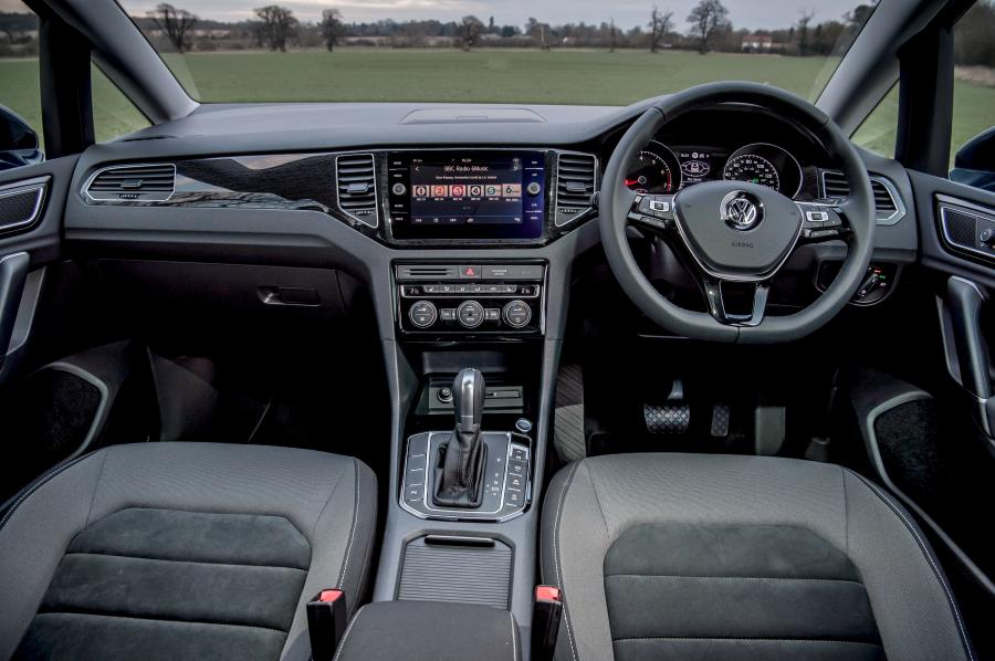 Торпедо Volkswagen Golf SV 2018 года  (UK) (фото 18 из 24)